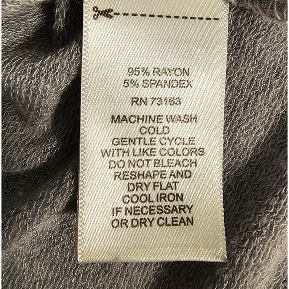 Super Soft V-Neck Tie-Dye Women's Rayon Spandex Top by Cable and Gauge Size Larg - Picture 7 of 8